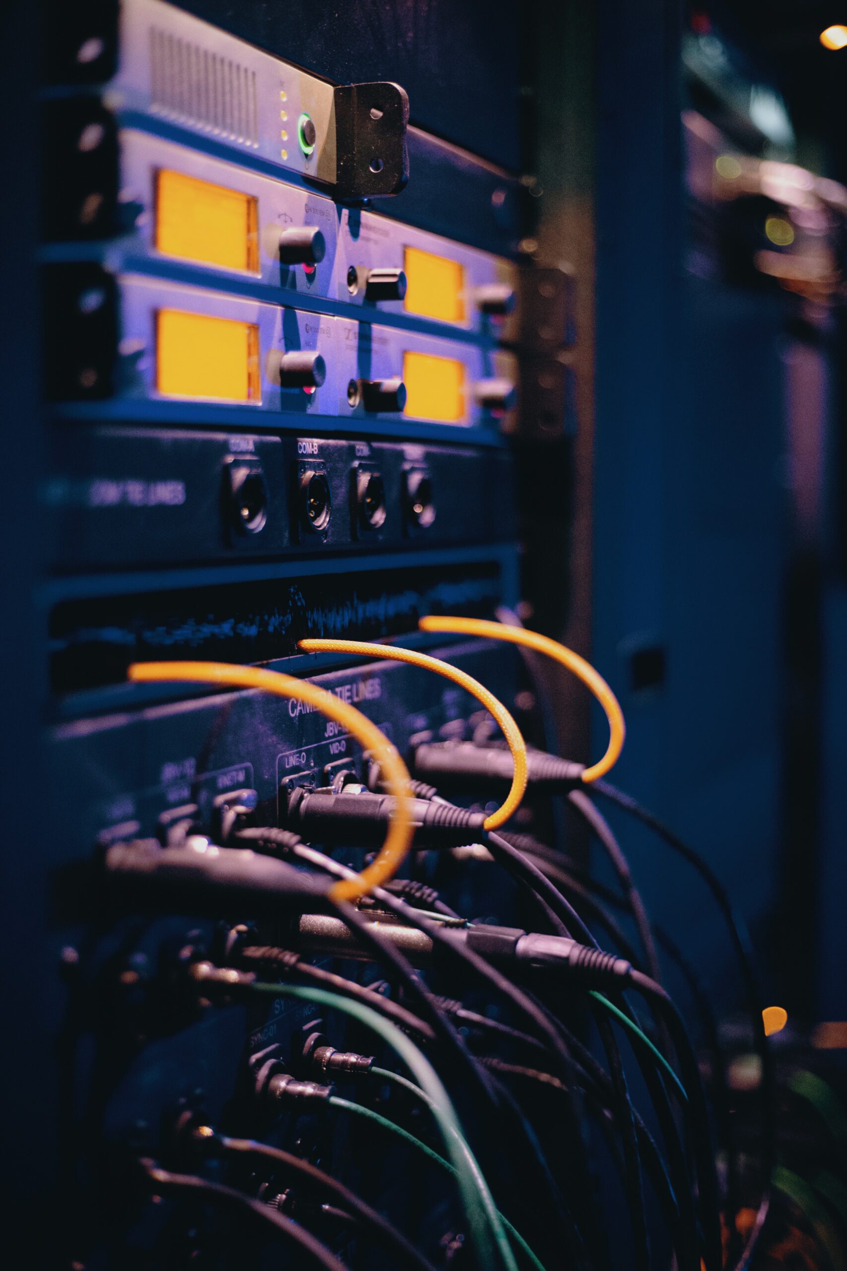 WHAT SMS VIA SERVER MEAN BoldSMS WHAT SMS VIA SERVER MEAN BoldSMS